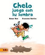 CHELO JUEGA CON SU SOMBRA