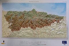 MAPA EN RELIEVE DE ASTURIAS, ESCALA  1:200.000    **Mº FOMENTO **