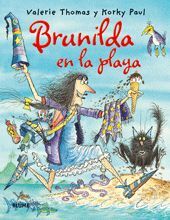 BRUJA BRUNILDA EN LA PLAYA.BLUME