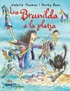 BRUIXA BRUNILDA A LA PLATJA.BLUME